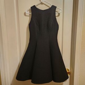 MAC DUGGAL "Little Black Dress" FIT & FLARE DRESS sz 4 - Classic 🖤